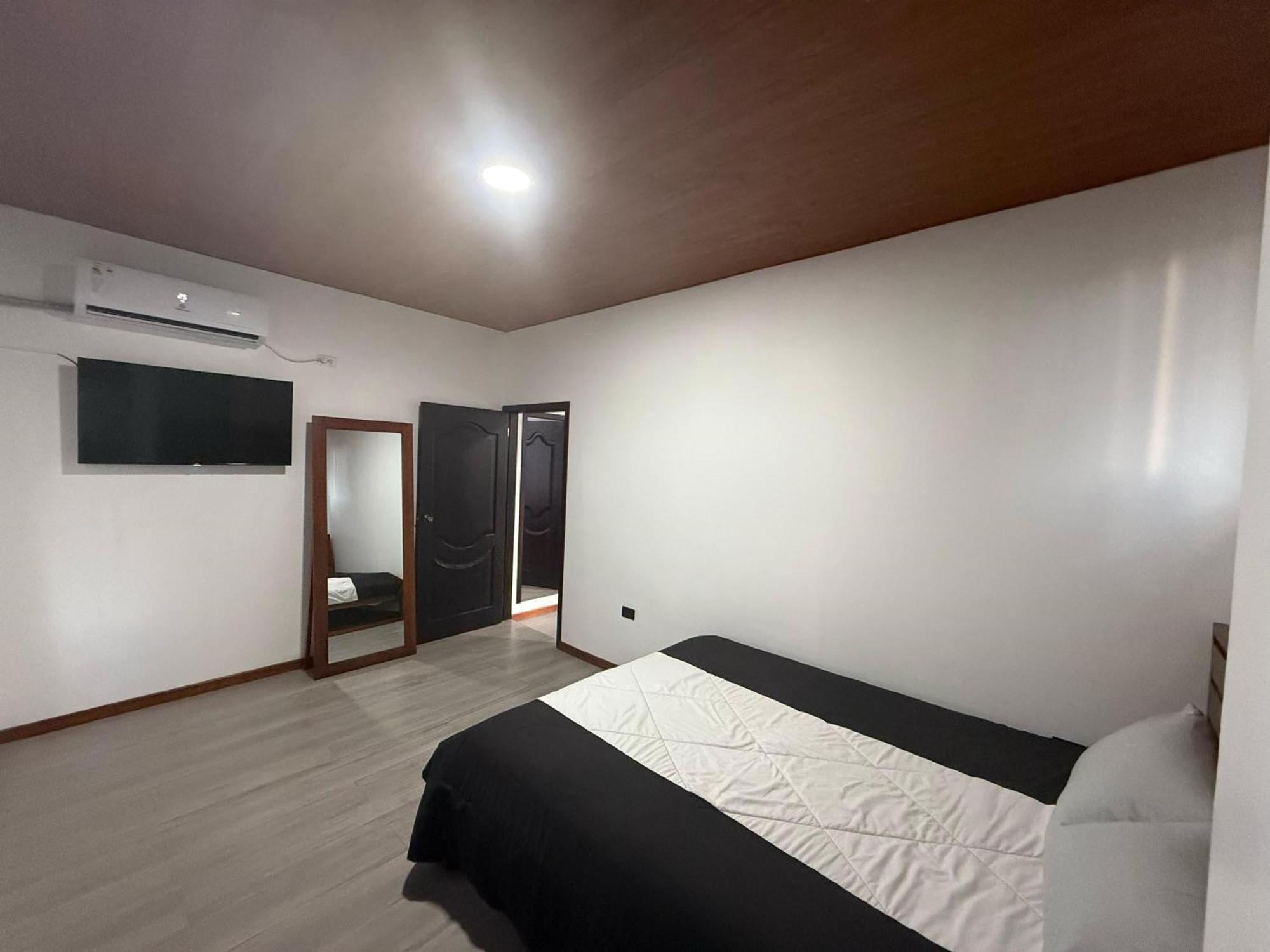 Bunker593 Inn Тена Экстерьер фото