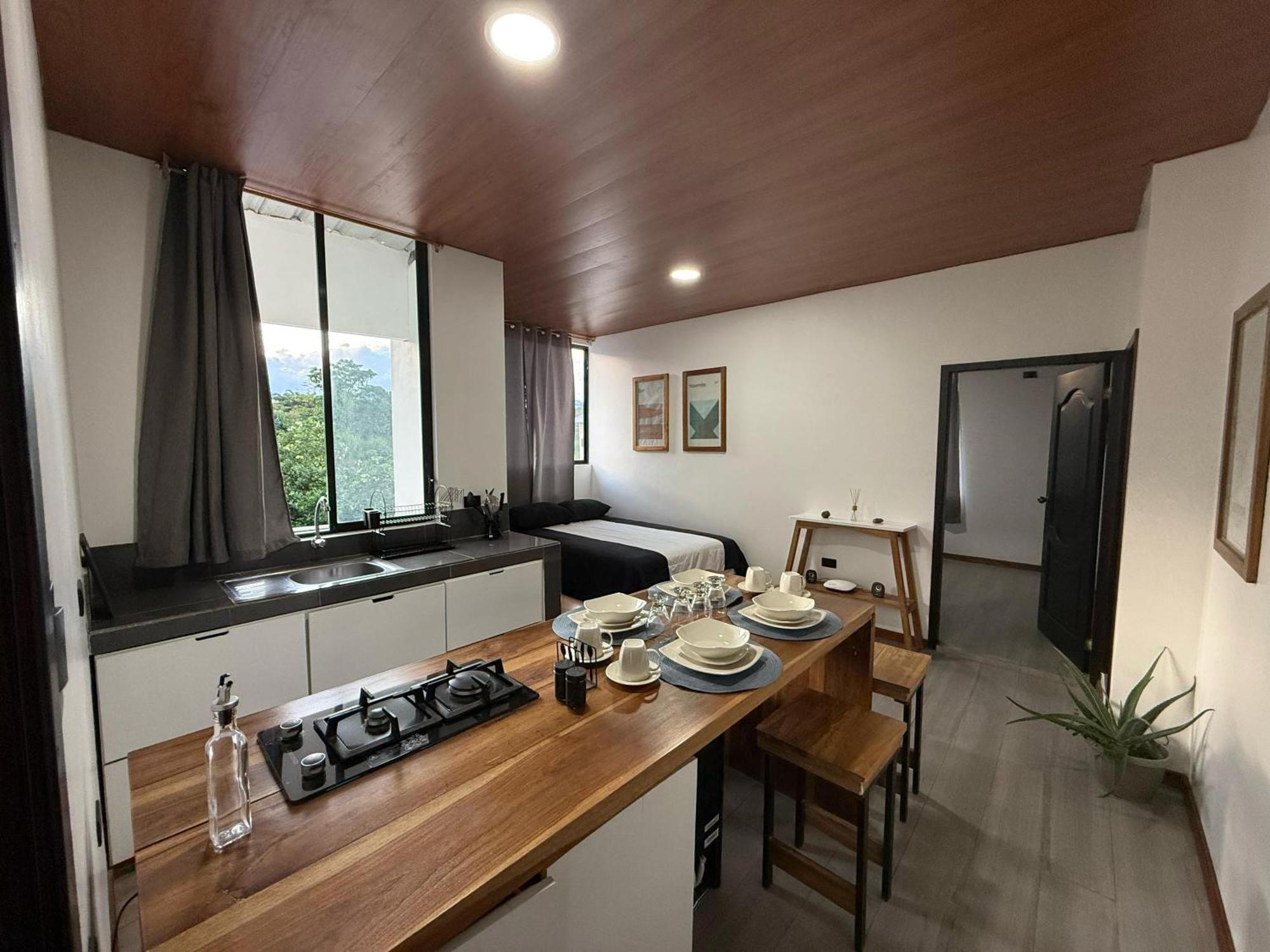 Bunker593 Inn Тена Экстерьер фото