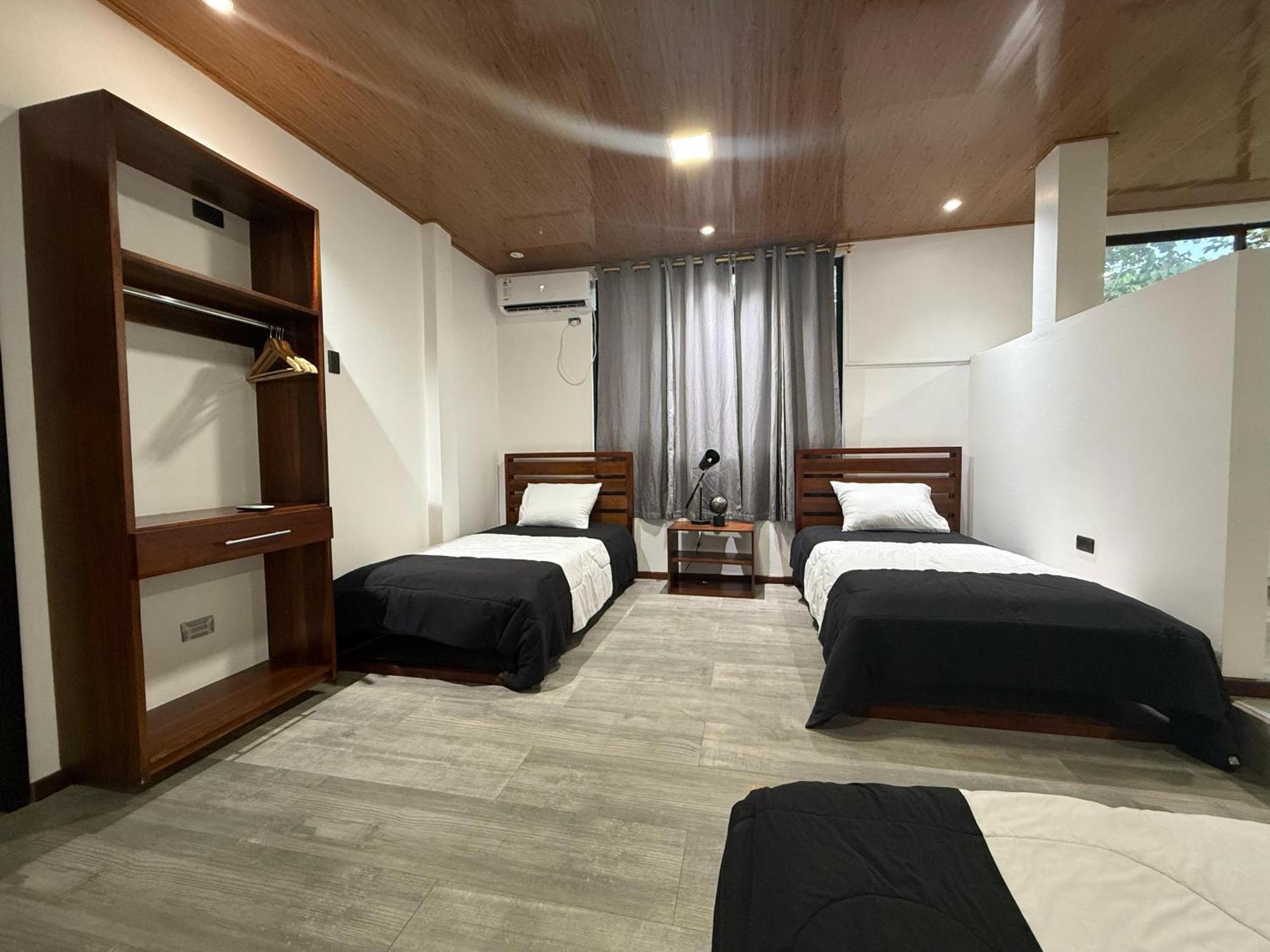 Bunker593 Inn Тена Экстерьер фото